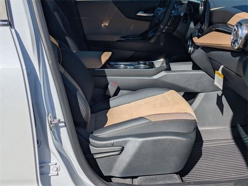 New 2026 Chevrolet Equinox ACTIV w/ Safety and Technology Package image 39