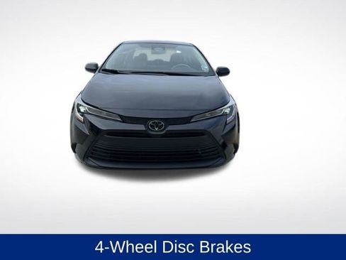 Used 2023 Toyota Corolla LE FWD image 3
