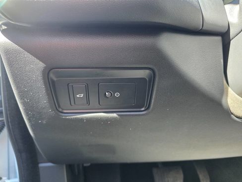 Used 2021 Jaguar F-PACE S image 16