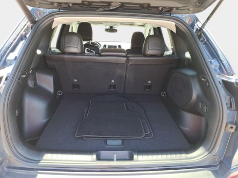 Used 2022 Jeep Cherokee Latitude Lux w/ Sun & Sound Group FWD image 12