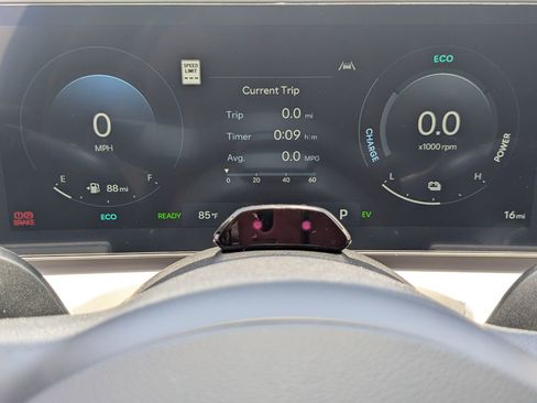 New 2025 Hyundai Tucson Limited w/ Tow & Go Package image 9