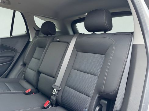 Used 2022 GMC Terrain SLE w/ Driver Convenience Package FWD image 14