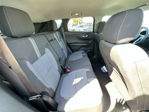 Used 2023 Chevrolet Blazer LT image 25