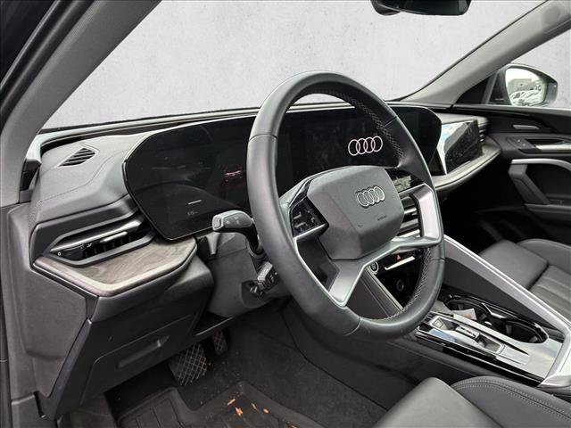 Used 2025 Audi Q5 Premium w/ Premium Plus AWD/4WD image 10