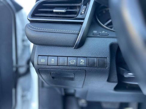 Used 2023 Toyota Camry SE FWD image 12