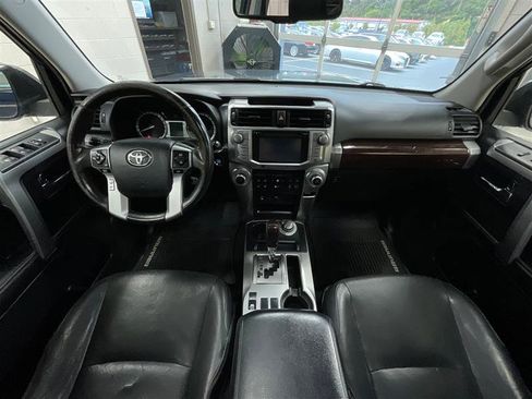 Used 2015 Toyota 4Runner Limited AWD/4WD image 24
