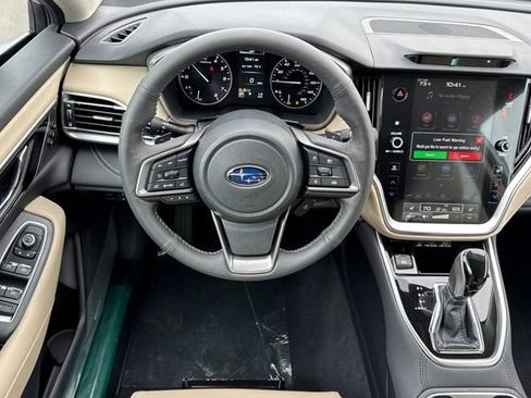 Used 2025 Subaru Outback Limited image 11