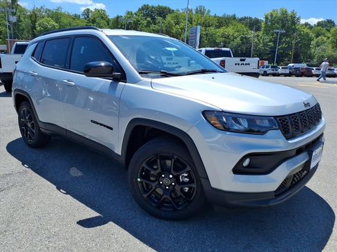 New 2026 Jeep Compass Latitude AWD/4WD image 2