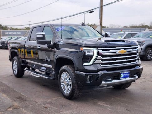 Used 2024 Chevrolet Silverado 3500 High Country AWD/4WD image 7