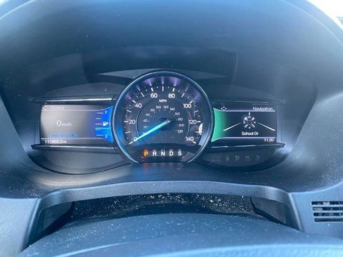 Certified 2019 Ford Explorer Limited w/ Class III Trailer Tow Package image 18