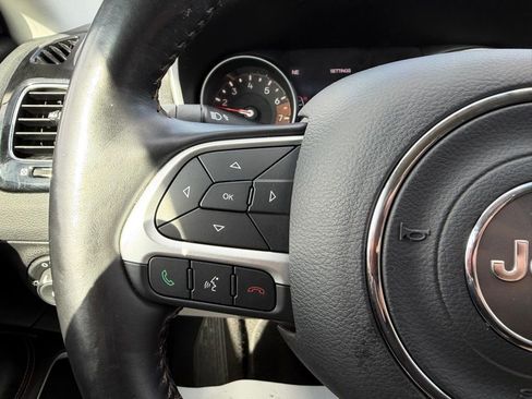 Used 2020 Jeep Compass Limited image 22