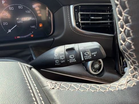 Used 2023 Jeep Grand Wagoneer Series II AWD/4WD image 29