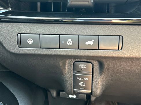 Certified 2025 Nissan Murano SL AWD/4WD image 32