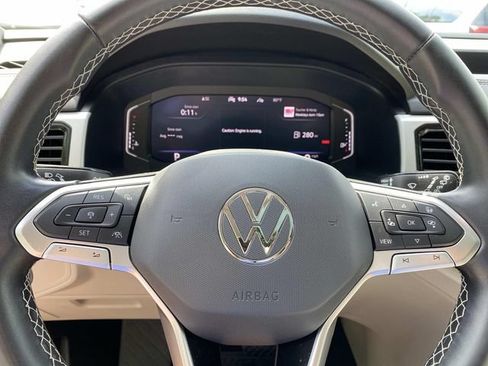 Used 2023 Volkswagen Atlas SEL AWD/4WD image 14