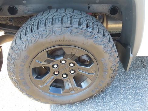 Used 2016 GMC Sierra 1500 SLT w/ All Terrain X Package AWD/4WD image 13
