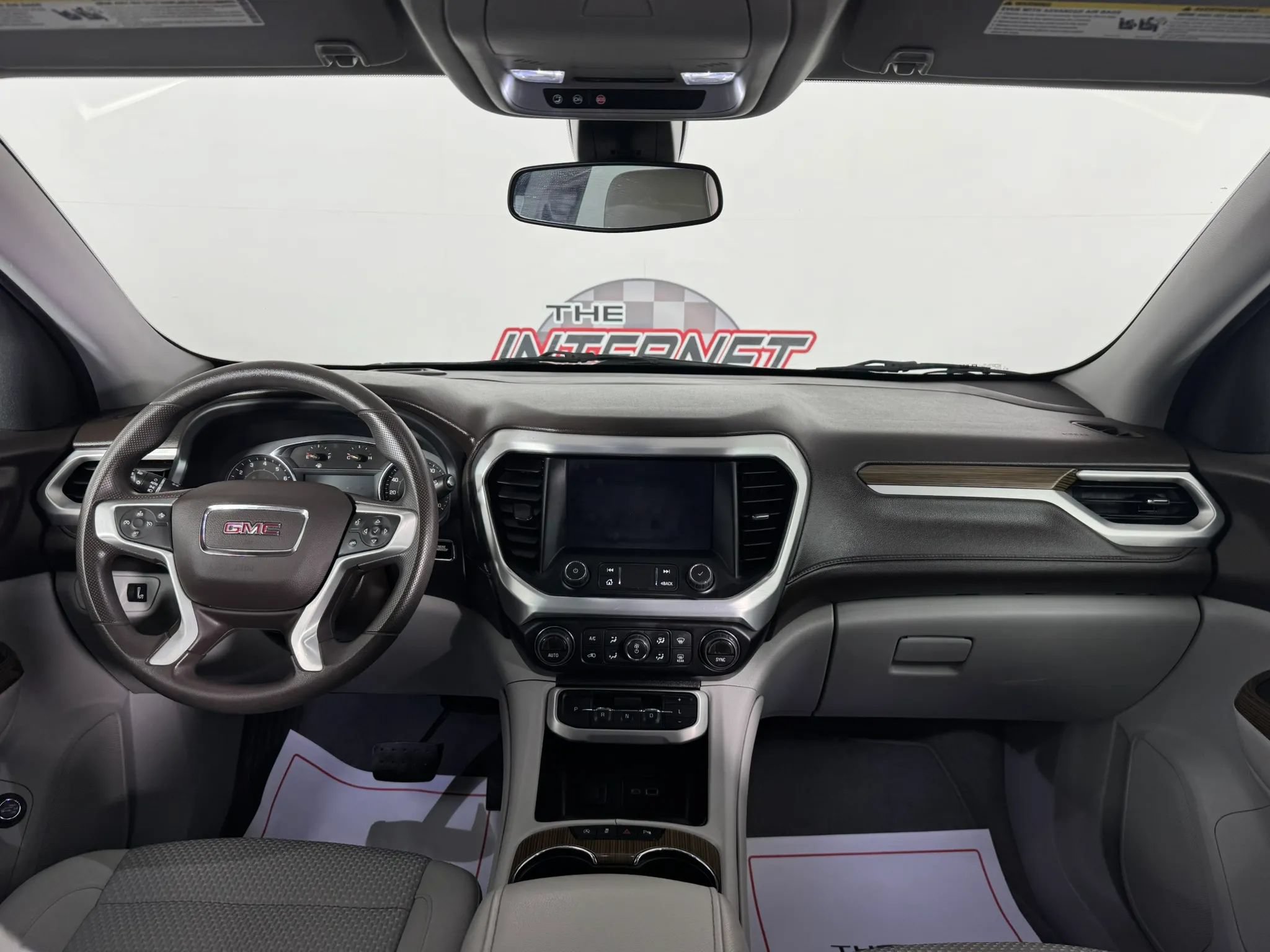 Used 2022 GMC Acadia SLE w/ Driver Convenience Package AWD/4WD image 11