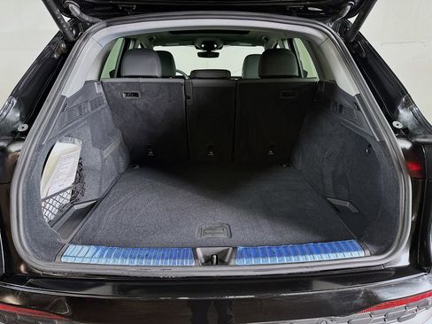 Used 2025 Audi Q5 Premium Plus w/ Premium Plus image 26