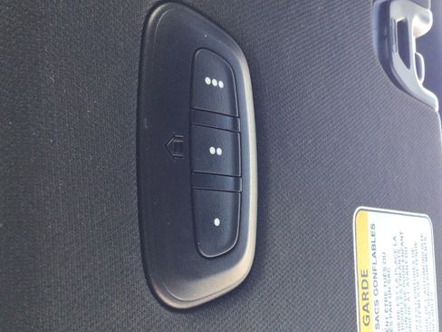Used 2023 RAM 1500 Big Horn AWD/4WD image 24