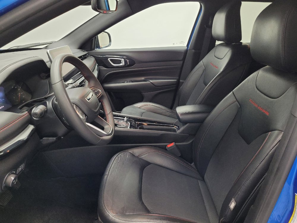 Used 2025 Jeep Compass Trailhawk AWD/4WD image 17