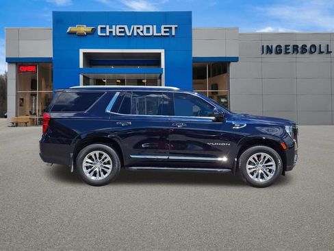 Used 2023 GMC Yukon SLT w/ SLT Premium Package AWD/4WD image 24