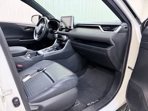 Used 2020 Toyota RAV4 XSE AWD/4WD image 31