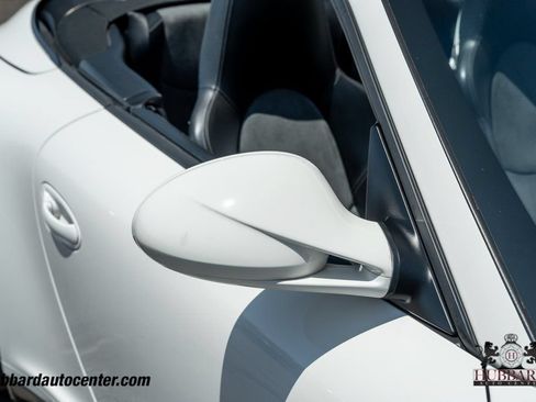 Used 2012 Porsche 911 Cabriolet image 38
