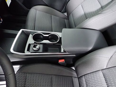 New 2026 Chevrolet Equinox LT FWD image 26