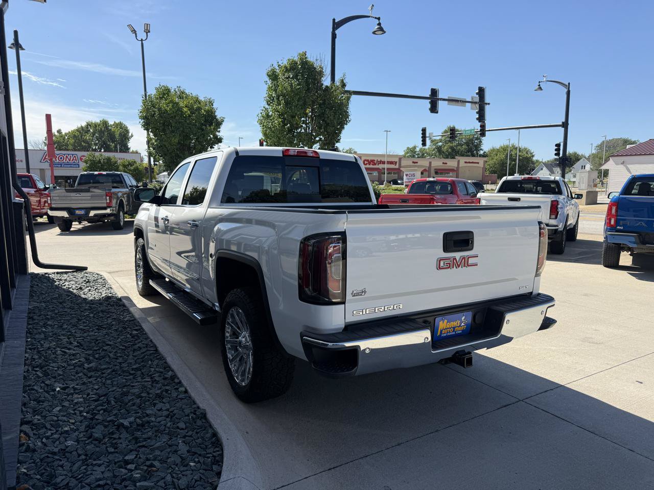 Used 2018 GMC Sierra 1500 SLT AWD/4WD image 4