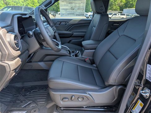 New 2026 Chevrolet Colorado Trail Boss AWD/4WD image 12