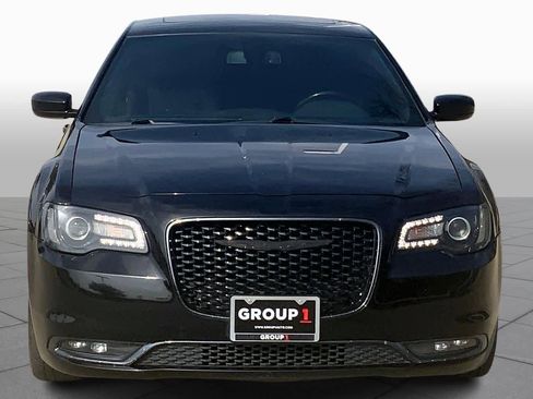 Used 2020 Chrysler 300 S image 4