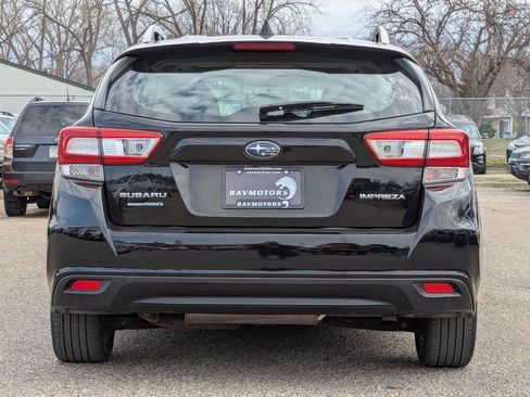Used 2018 Subaru Impreza 2.0i Premium image 11