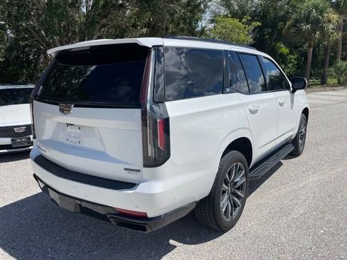 Used 2024 Cadillac Escalade Sport AWD/4WD image 2