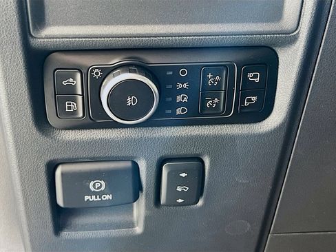 New 2025 Ford F150 Platinum w/ Equipment Group 702A High image 19