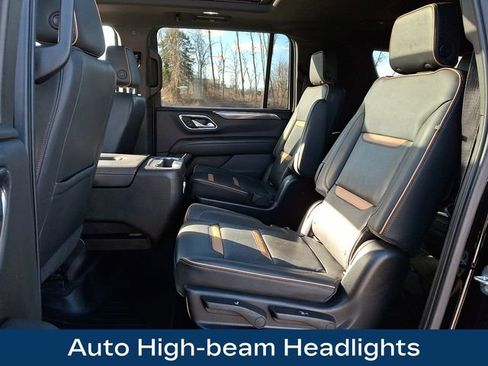 Used 2022 GMC Yukon XL AT4 image 13