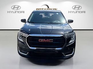Used 2023 GMC Terrain SLE video 2