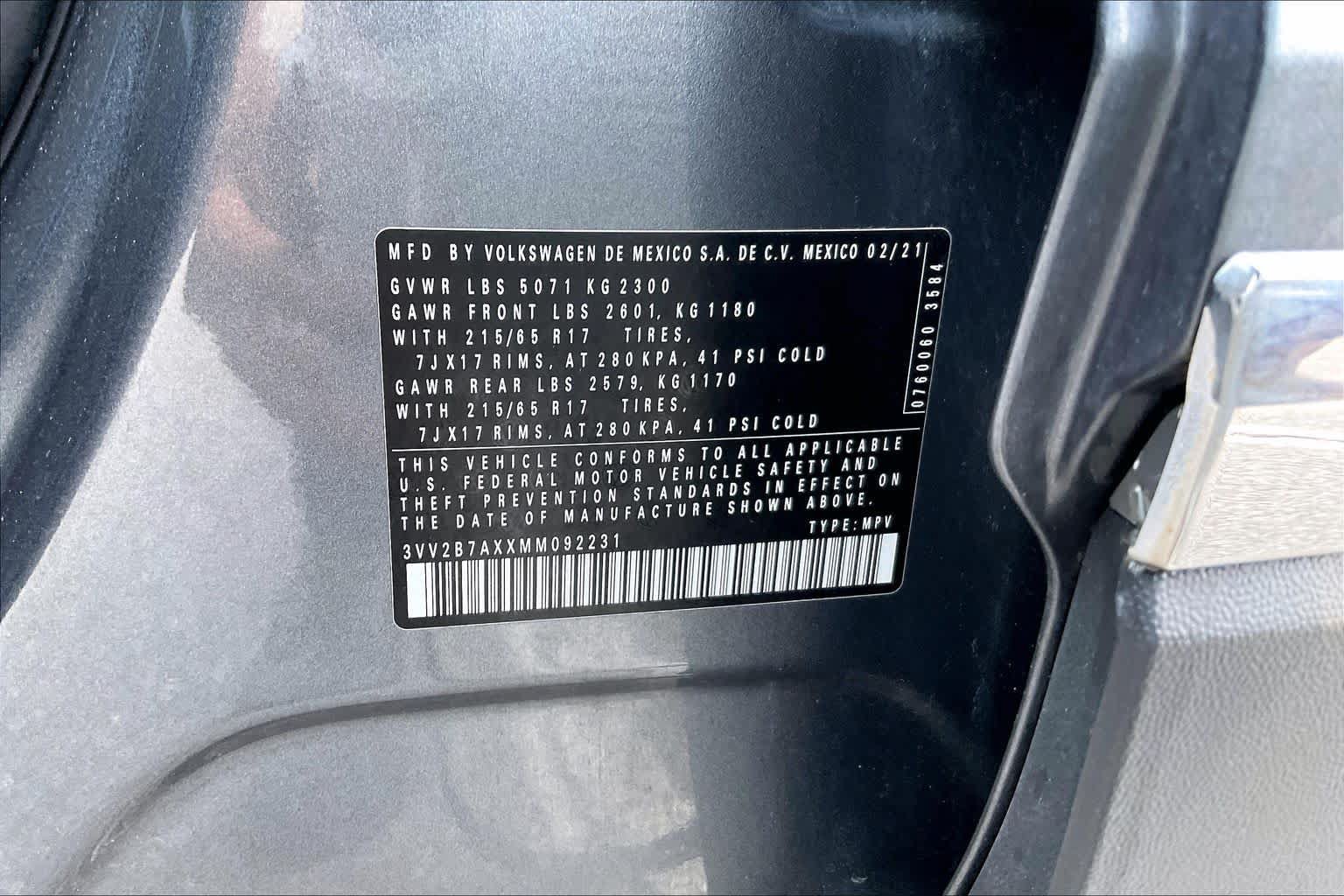 Used 2021 Volkswagen Tiguan SE w/ Panoramic Sunroof Package AWD/4WD image 33