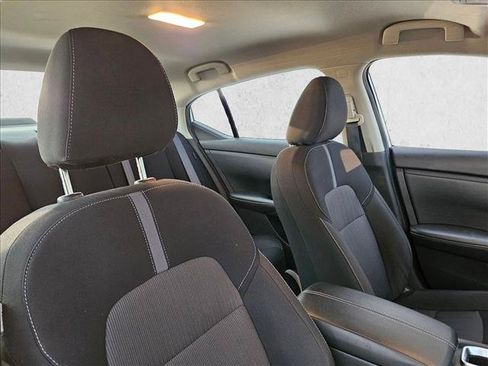 Used 2025 Nissan Sentra SV FWD image 18