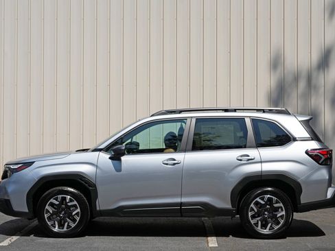 Used 2026 Subaru Forester Premium AWD/4WD image 47