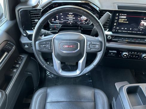 Used 2025 GMC Sierra 1500 SLT AWD/4WD image 15