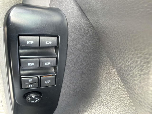 Used 2018 Toyota Camry SE FWD image 8