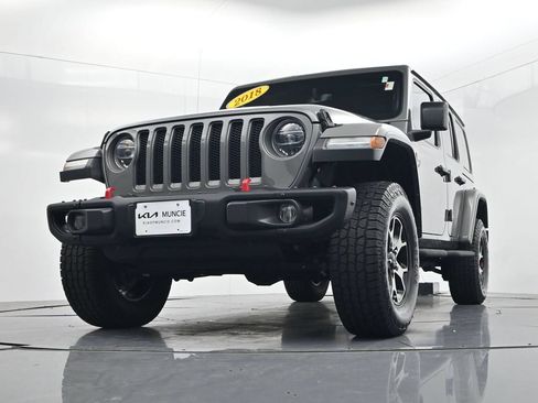 Used 2018 Jeep Wrangler Unlimited Rubicon AWD/4WD image 38