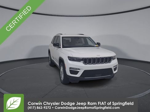 Used 2023 Jeep Grand Cherokee Limited AWD/4WD image 4