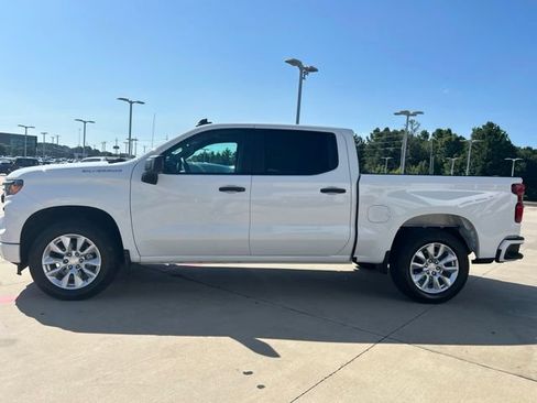 Used 2023 Chevrolet Silverado 1500 Custom RWD image 6
