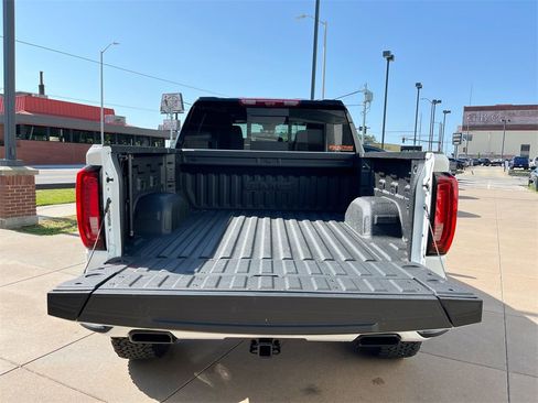 New 2025 GMC Sierra 1500 AT4 w/ AT4 Premium Package image 40