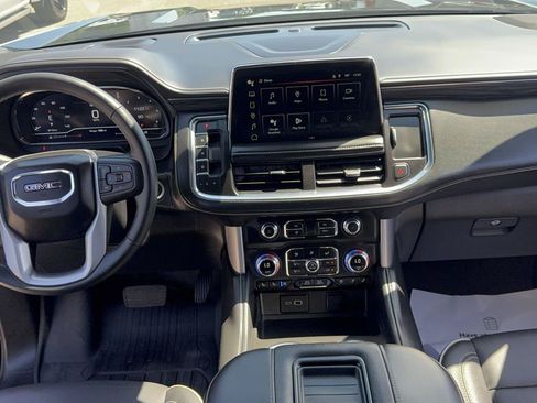 Used 2024 GMC Yukon SLT w/ SLT Luxury Package AWD/4WD image 13