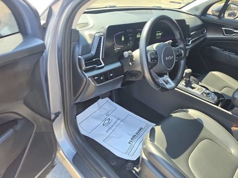 Used 2023 Kia Sportage EX FWD image 18