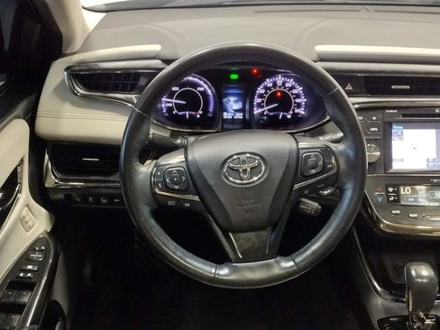 Used 2018 Toyota Avalon Limited w/ Carpet Mat Package FWD image 37