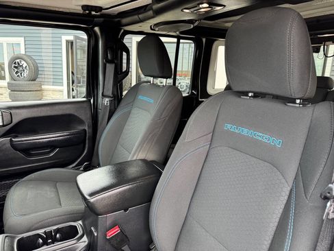 Used 2021 Jeep Wrangler Unlimited Rubicon 4xe w/ Steel Bumper Group image 17