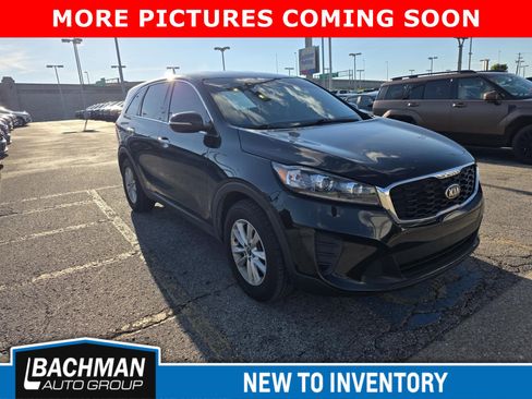 Used 2020 Kia Sorento FWD V6 image 2