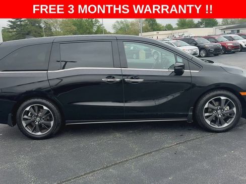 Used 2023 Honda Odyssey Elite image 2